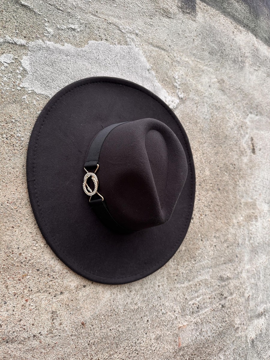 Accessories Engbork | By Engbork Cherry Hat Black